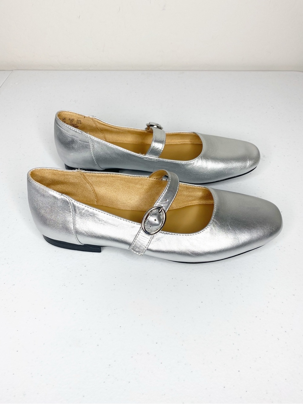 Naturalizer Kelly Mary Jane Flat Silver Leather Size 7 New!
